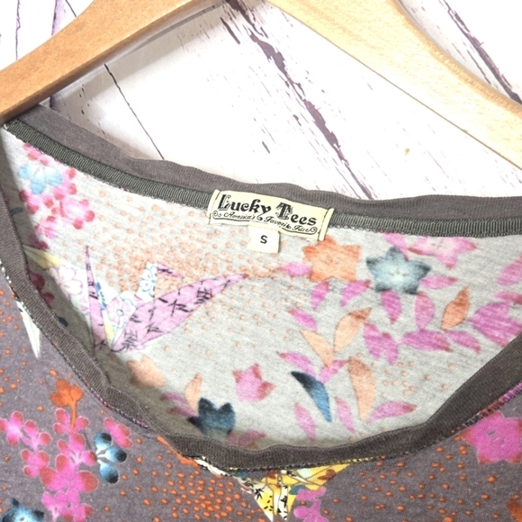 Lucky Tees Floral Papercrane Long Sleeve Shirt *flaw* - Picture 3 of 4